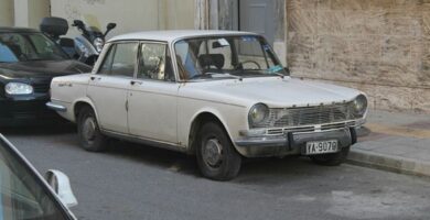 Cómo iniciarse en el negocio de los autos de deshecho 7 Cómo iniciarse en el negocio de los autos de deshecho