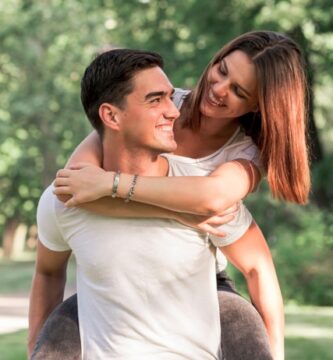 La intimidad compartida como lenguaje del amor, la confianza y la conexión profunda en pareja